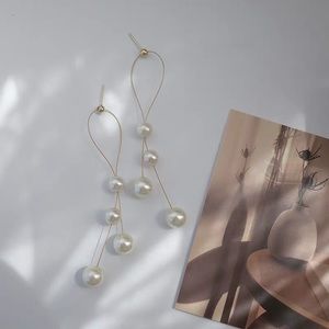 ✨pearl earrings✨